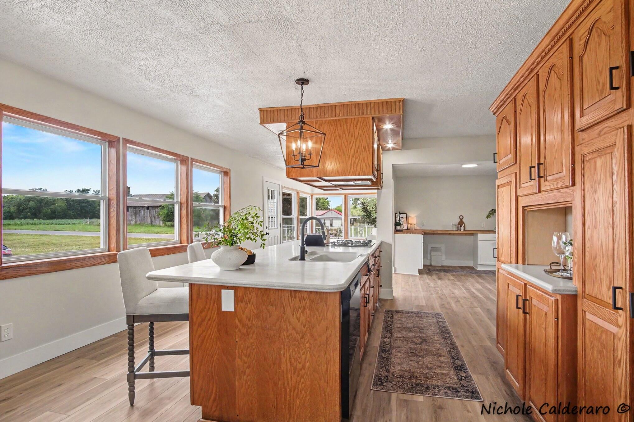 9640 East Condensery Road Carson City, MI 48811 - Photo 10 of 28 Island seating