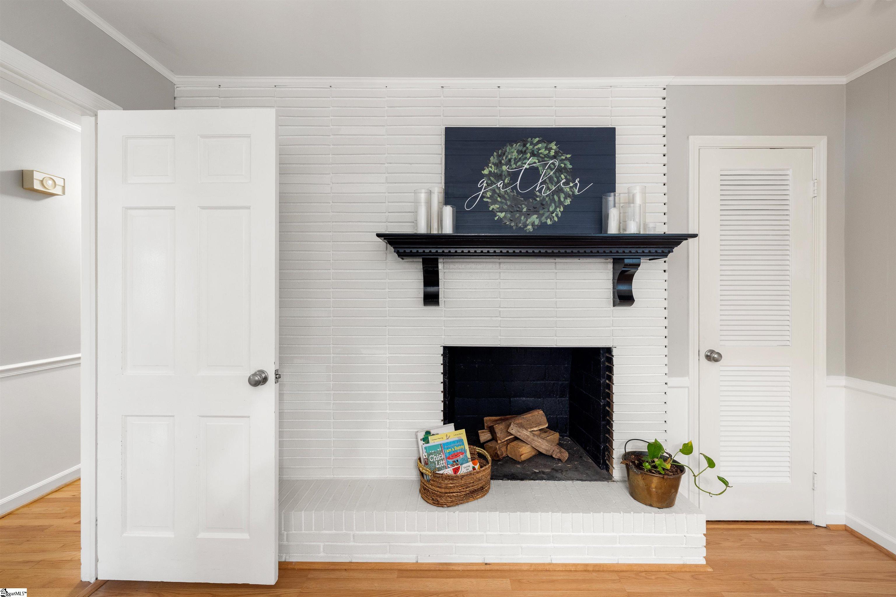 1038 East Perry Road Greenville, SC 29609 - Photo 11 of 30 Gallery Image 11