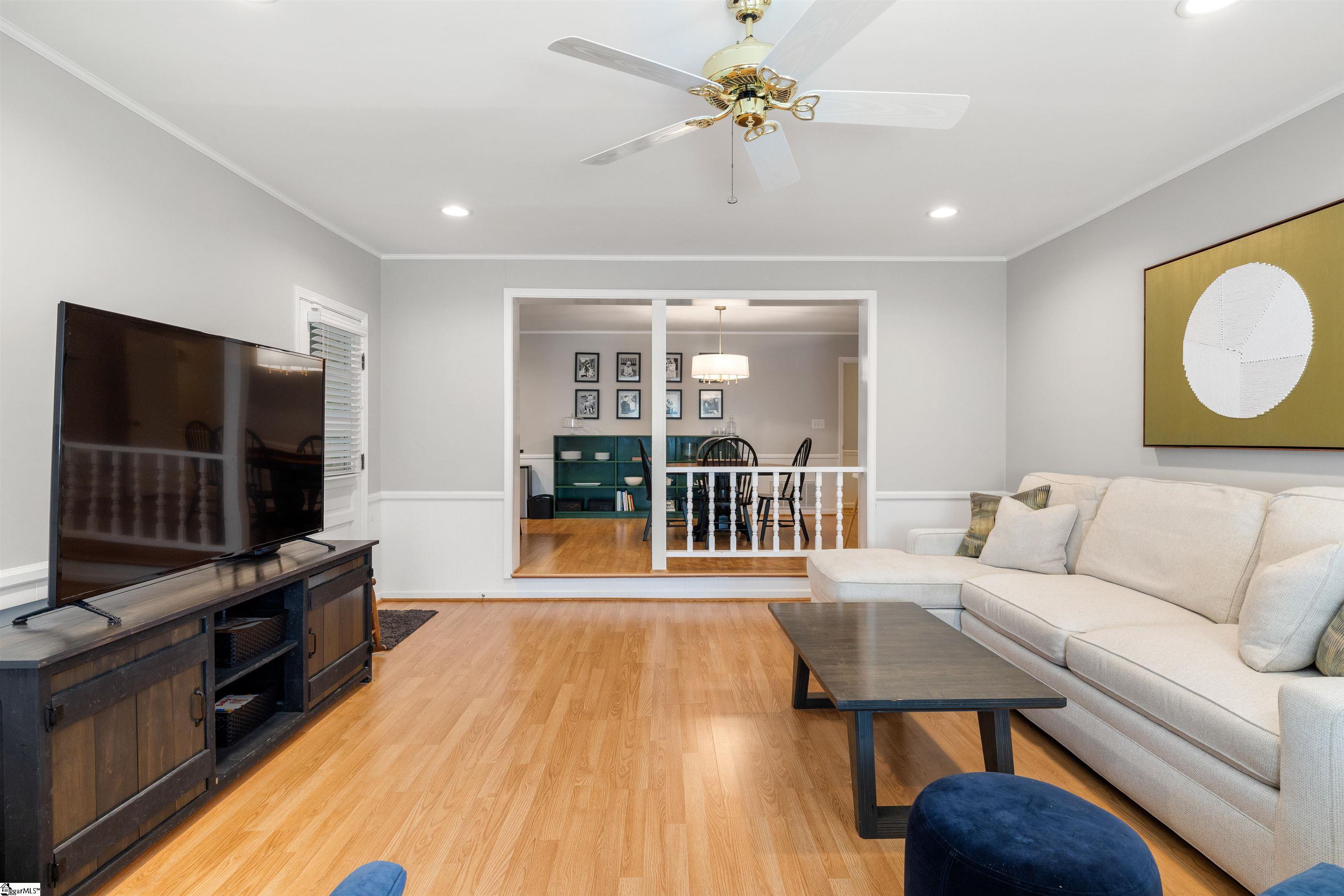 1038 East Perry Road Greenville, SC 29609 - Photo 17 of 30 Gallery Image 17