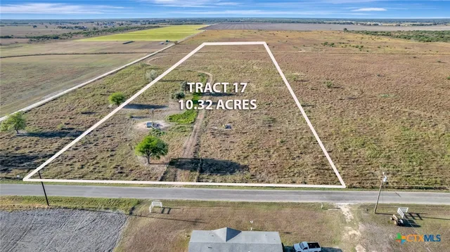 $154,800 | 17 Hiller Road, Inez, TX 77968
