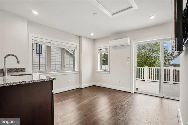 $5,500 | 3016 20th Street South, Arlington, VA 22206