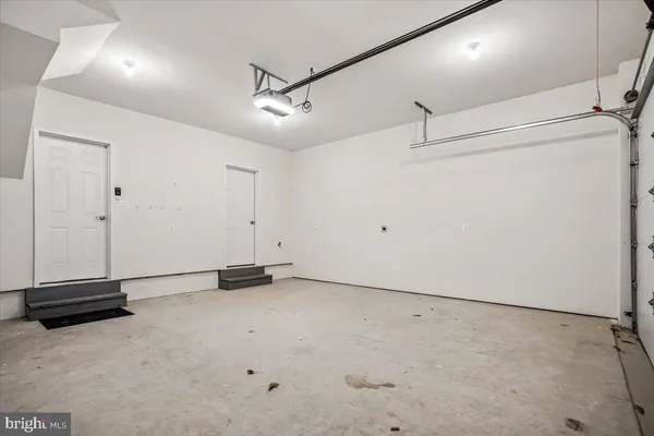 $5,500 | 3016 20th Street South, Arlington, VA 22206