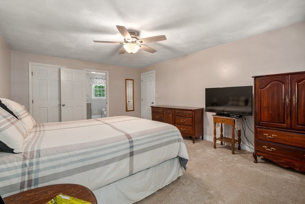 10 Oak Hill Road Mendon, MA 01756 - Photo 21 of 36 Gallery Image 21