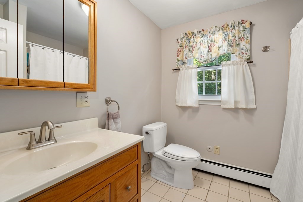 10 Oak Hill Road Mendon, MA 01756 - Photo 26 of 36 Gallery Image 26