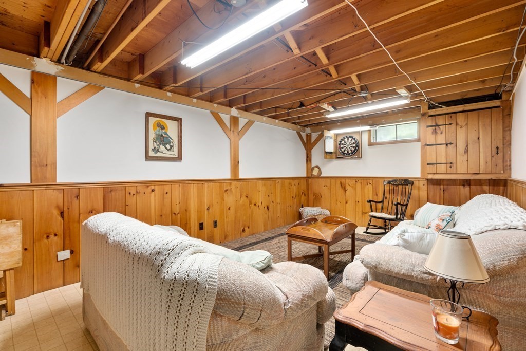 10 Oak Hill Road Mendon, MA 01756 - Photo 27 of 36 Gallery Image 27