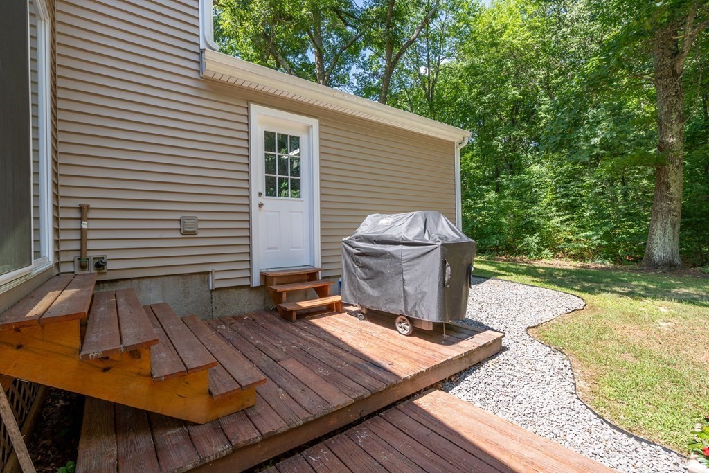 10 Oak Hill Road Mendon, MA 01756 - Photo 30 of 36 Gallery Image 30