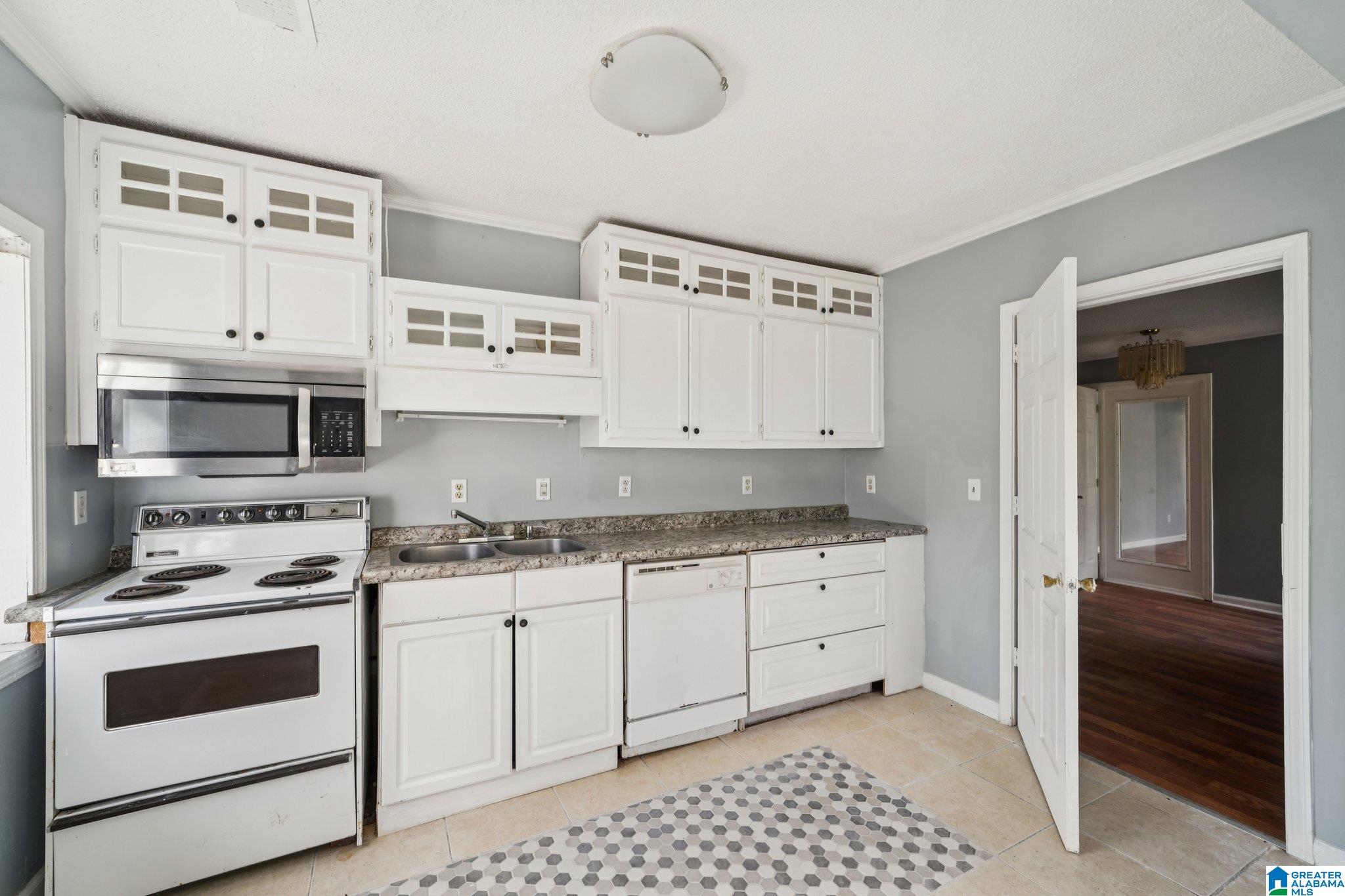 613 Sheridan Road Birmingham, AL 35214 - Photo 6 of 41