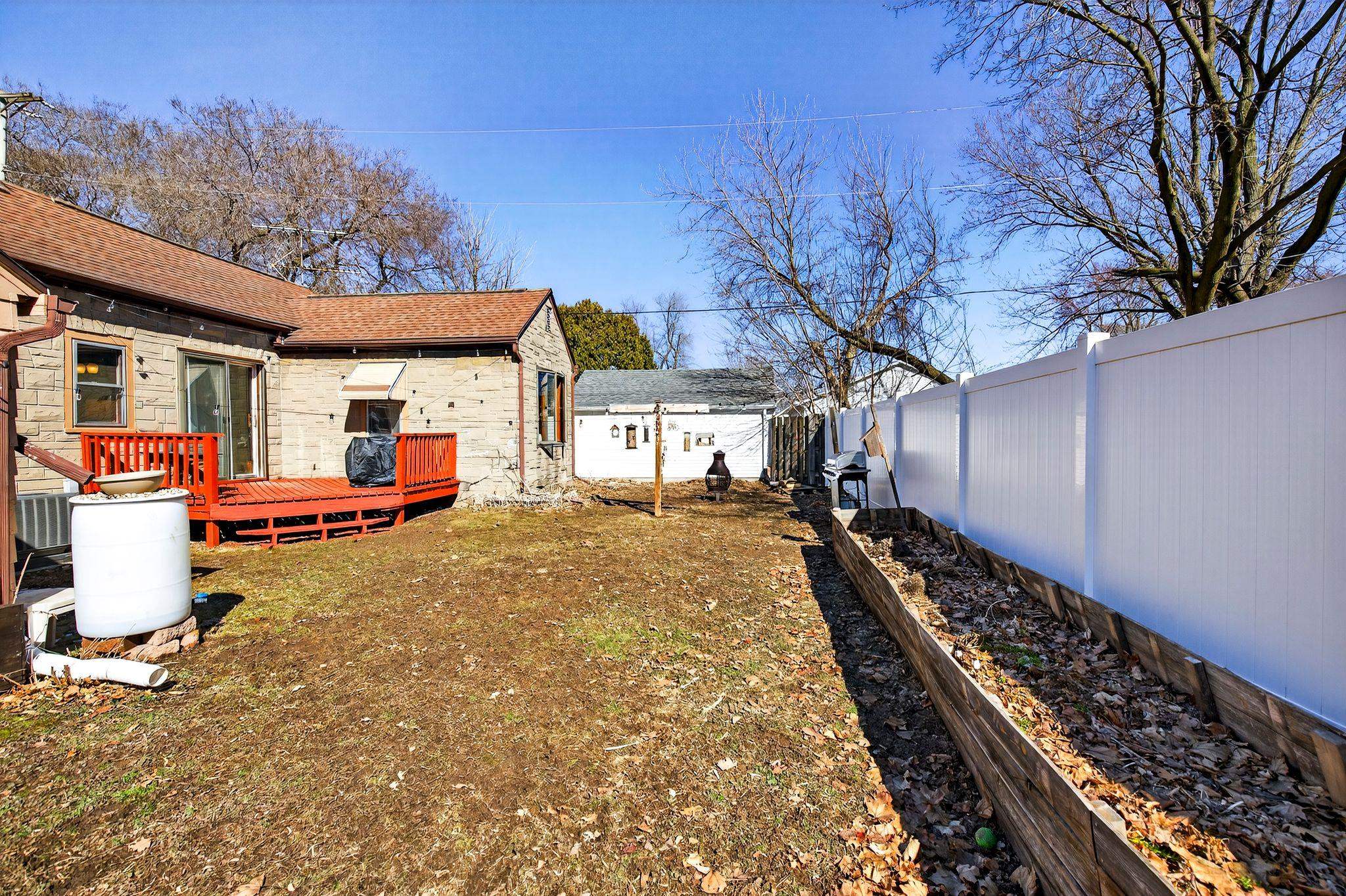 1108 North Gillett Street Appleton, WI 54914 - Photo 27 of 35