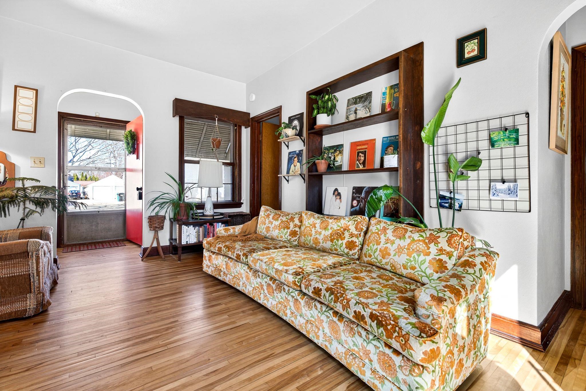 1108 North Gillett Street Appleton, WI 54914 - Photo 6 of 35