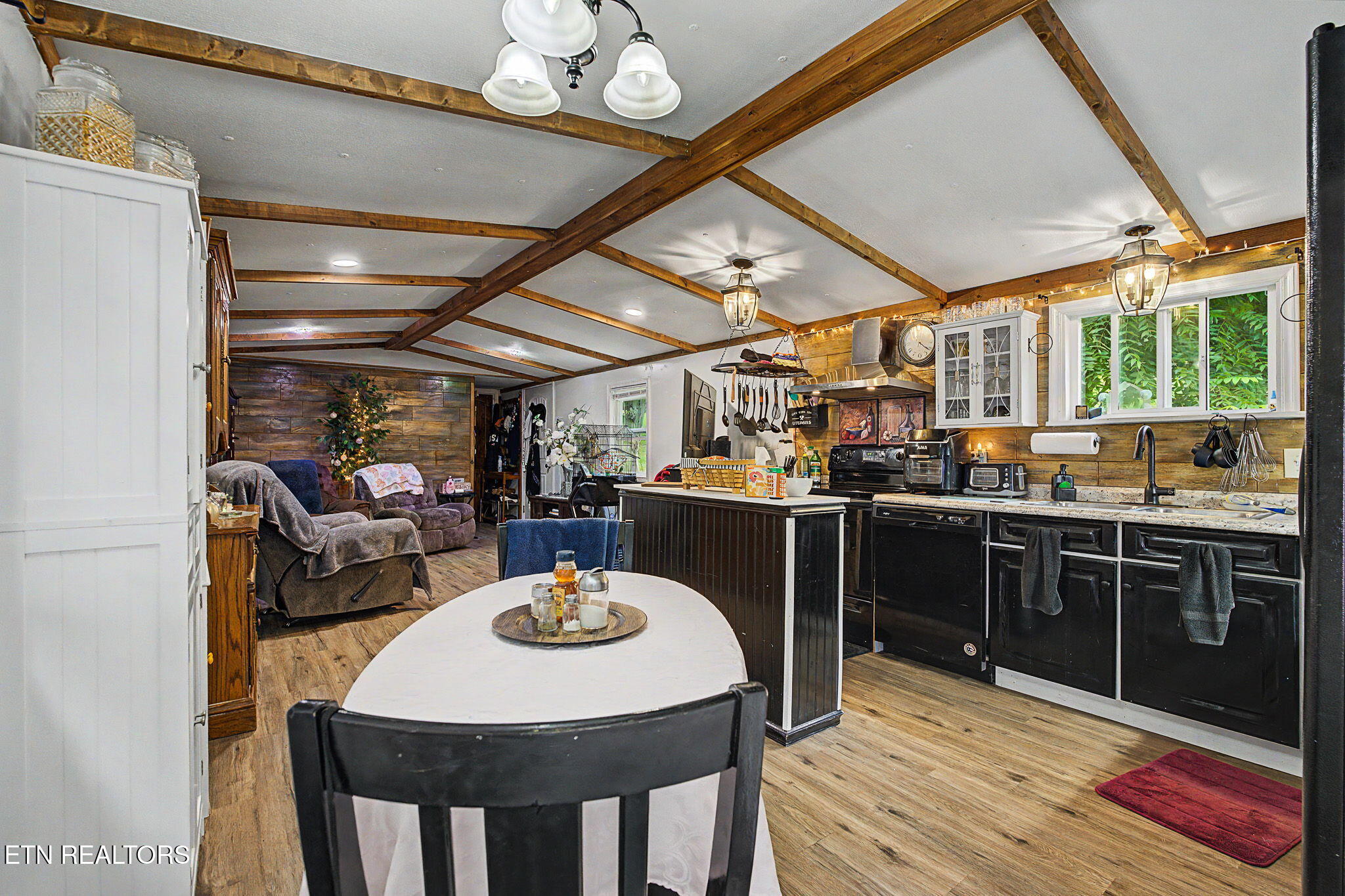 791 White Top Road Bluff City, TN 37618 - Photo 14 of 33 15-web-or-mls-791-white-top-rd