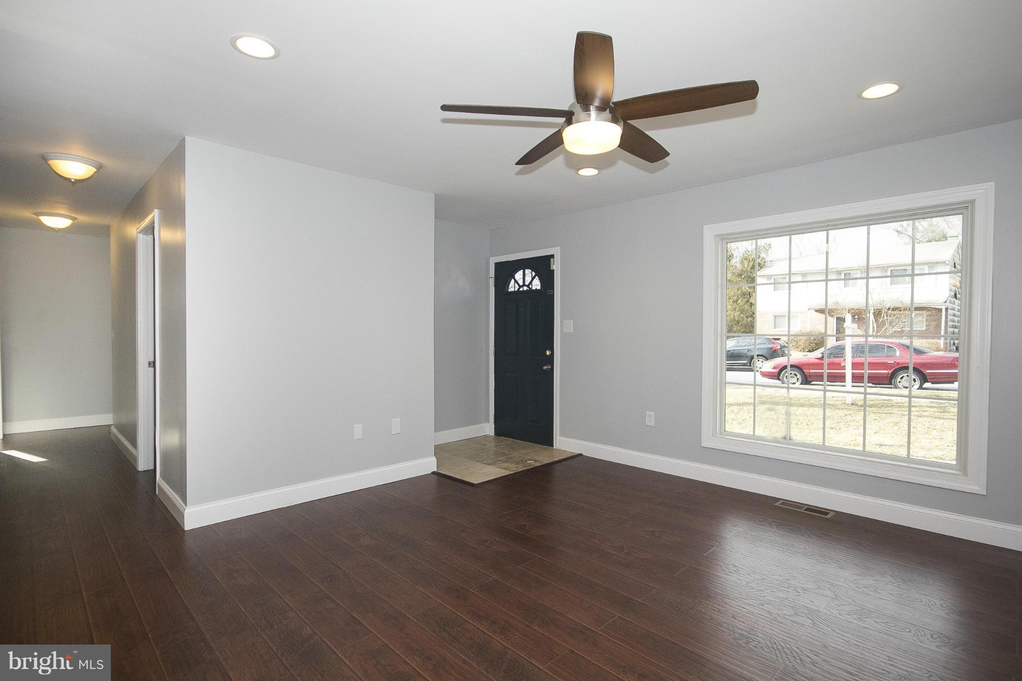 3943 Susanna Road Randallstown, MD 21133 - Photo 2 of 30 Living Room