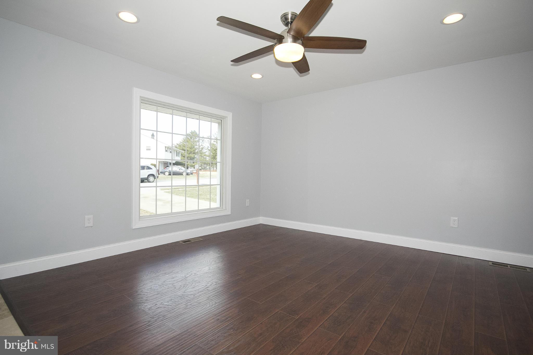 3943 Susanna Road Randallstown, MD 21133 - Photo 4 of 30 Living Room
