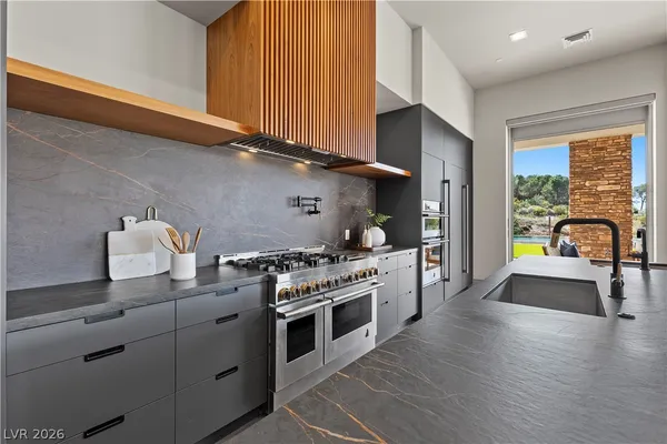 $5,900,000 | 1 Costa Del Sol Court, Henderson, NV 89011