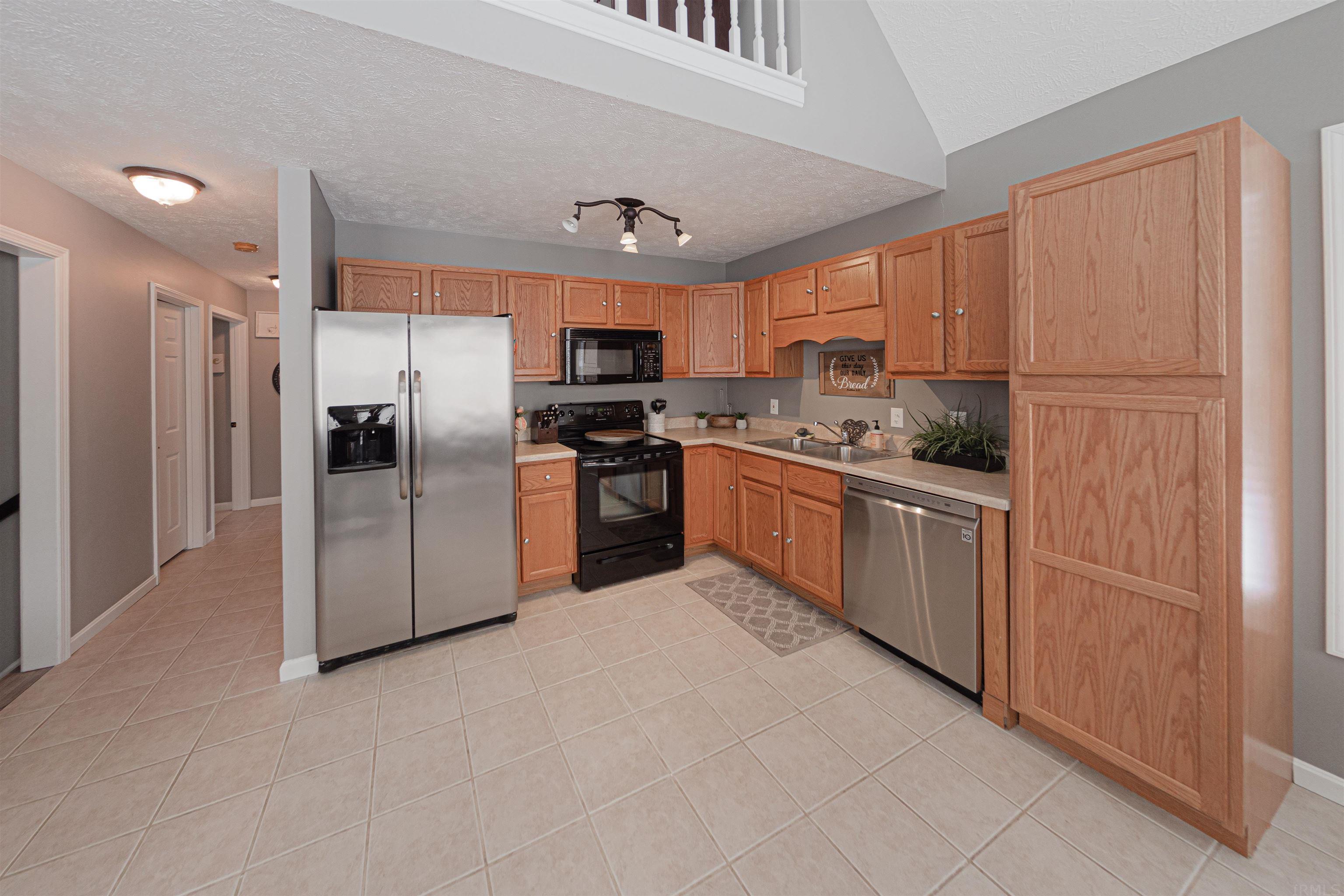 3777 Trails End Road Boonville, IN 47601 - Photo 9 of 23 Gallery Image 9