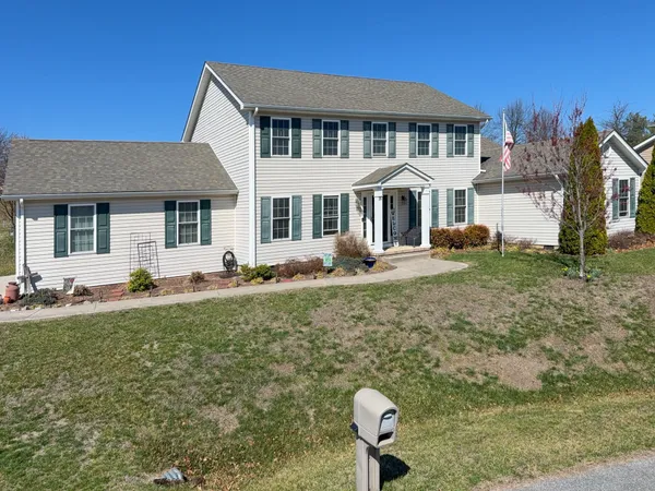 $474,900 | 35 Devonshire Court, Fishersville, VA 22939