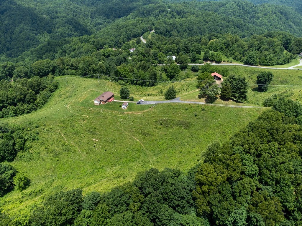 3486 Compton Mountain Road Pilgrims Knob, VA 24634 - Photo 5 of 27 Gallery Image 5