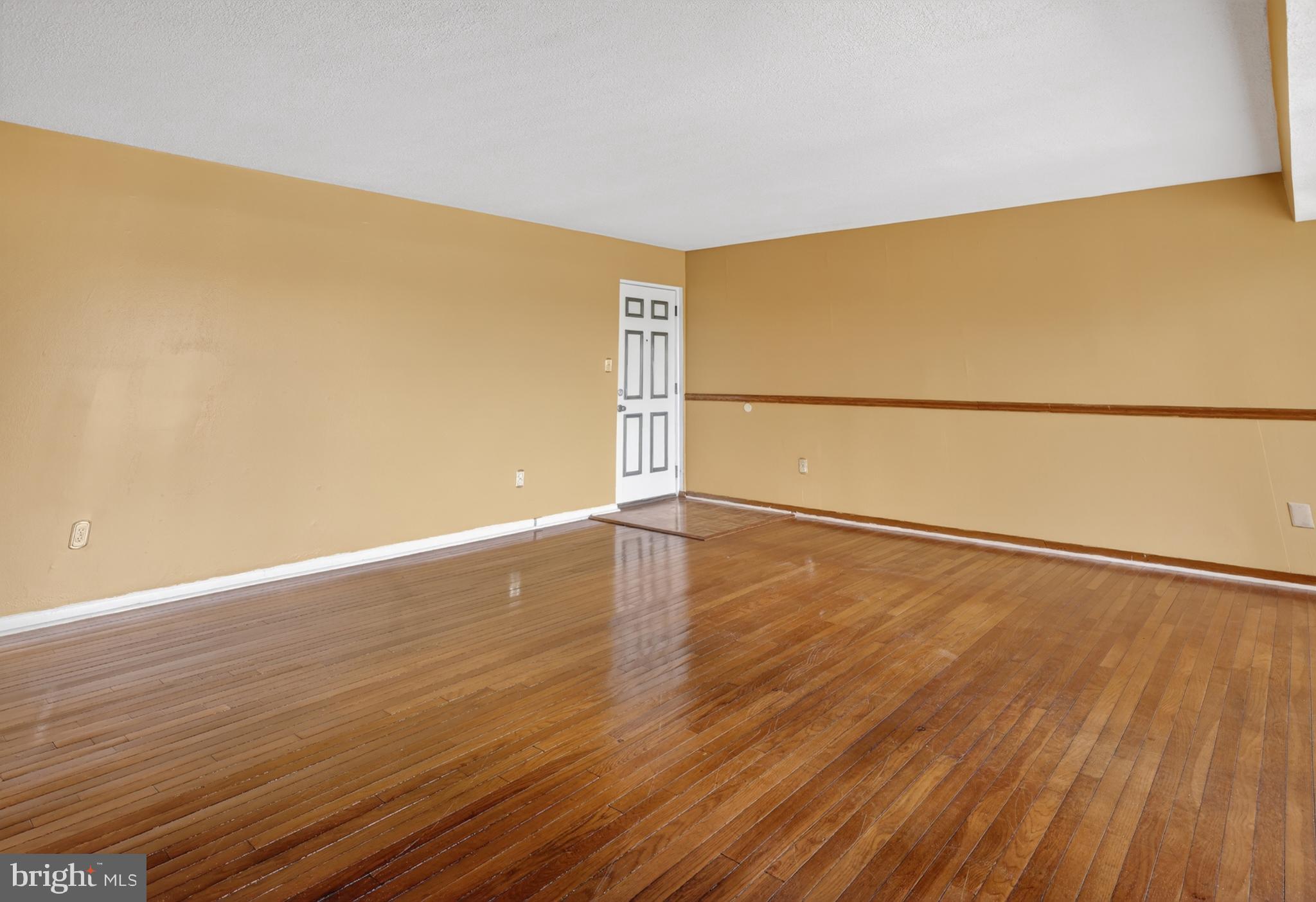 7527 Riverdale Road, Unit 1827 Hyattsville, MD 20784 - Photo 5 of 28
