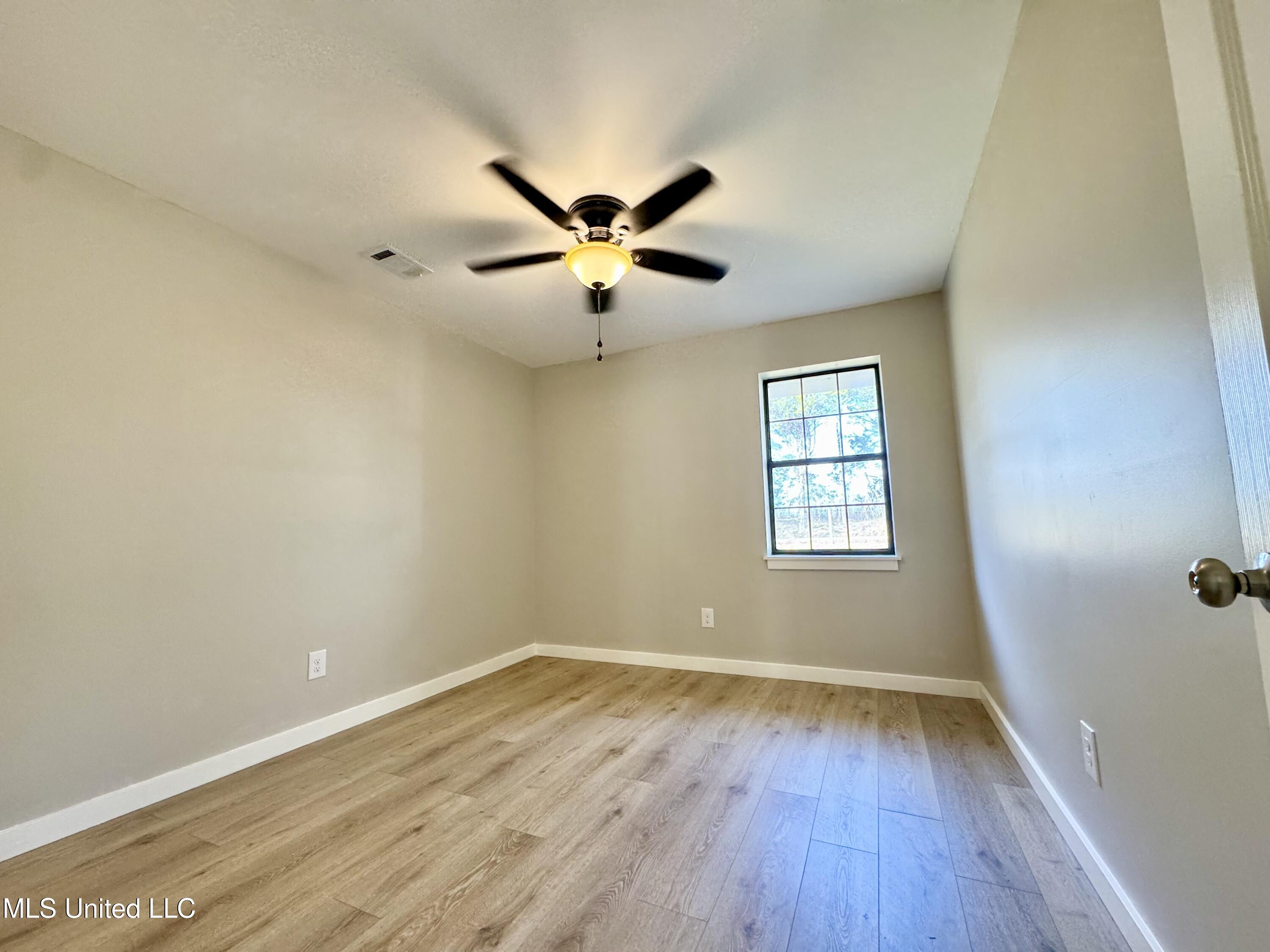 107 Cunningham Road Holly Springs, MS 38635 - Photo 16 of 22 IMG_3739