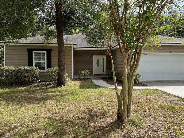 $2,195 | 709 Mystic Oaks Lane, DeLand, FL 32724