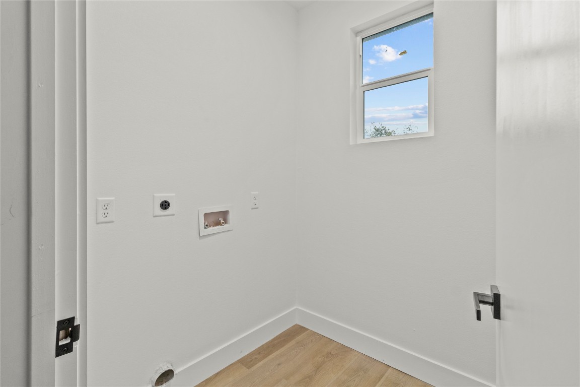 8129 Hoffman Street Houston, TX 77016 - Photo 15 of 18 a view of a room