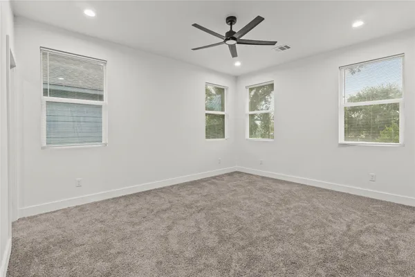 $2,300 | 8129 Hoffman Street, Houston, TX 77016