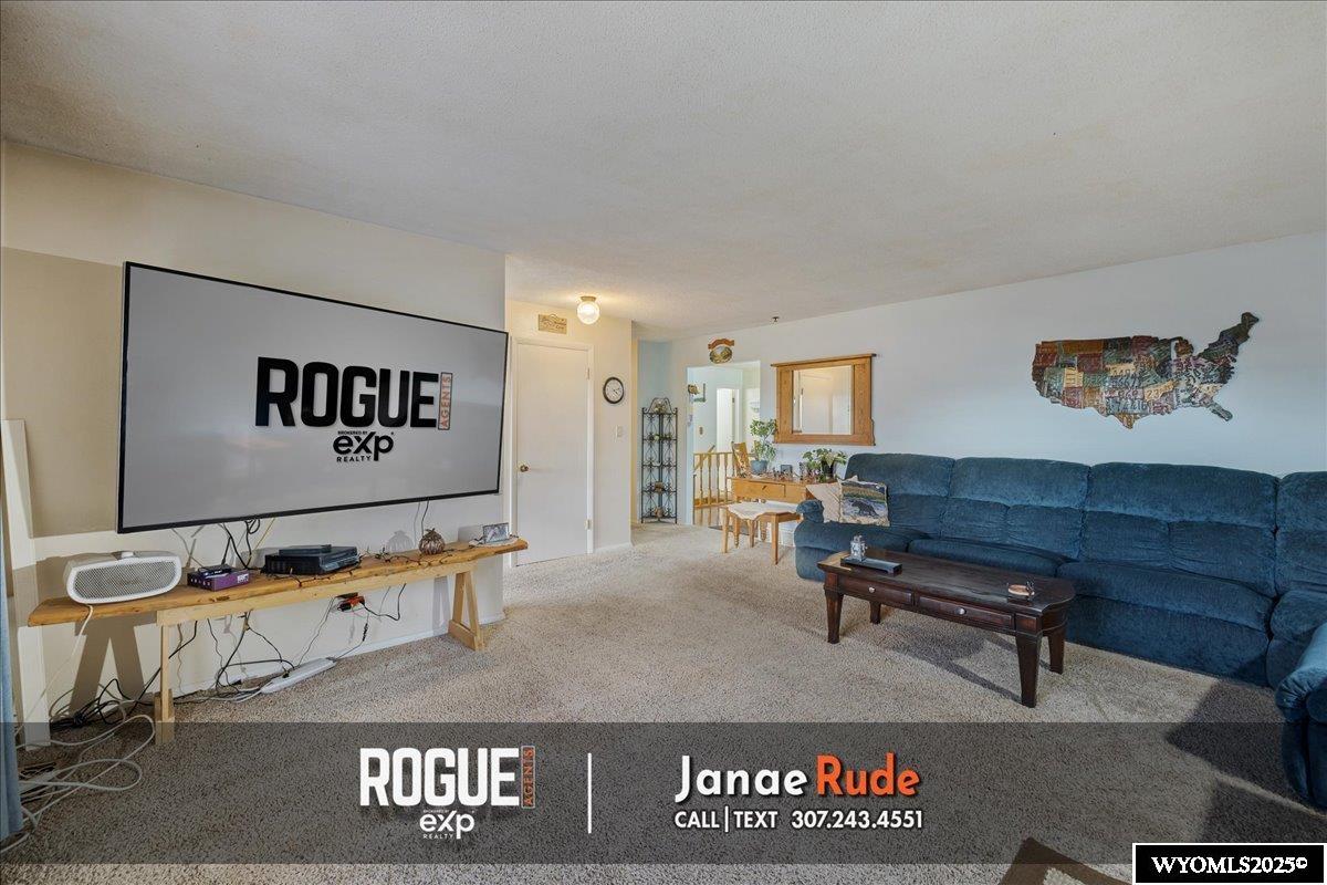 4459 Pursel Drive Casper, WY 82604 - Photo 5 of 47