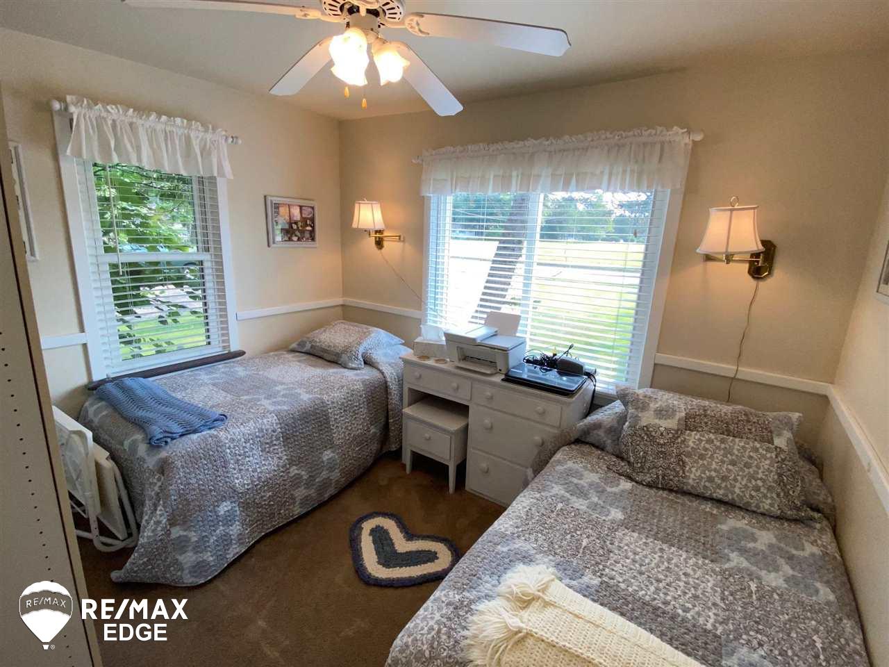 427 Deland Road Flushing, MI 48433 - Photo 10 of 22