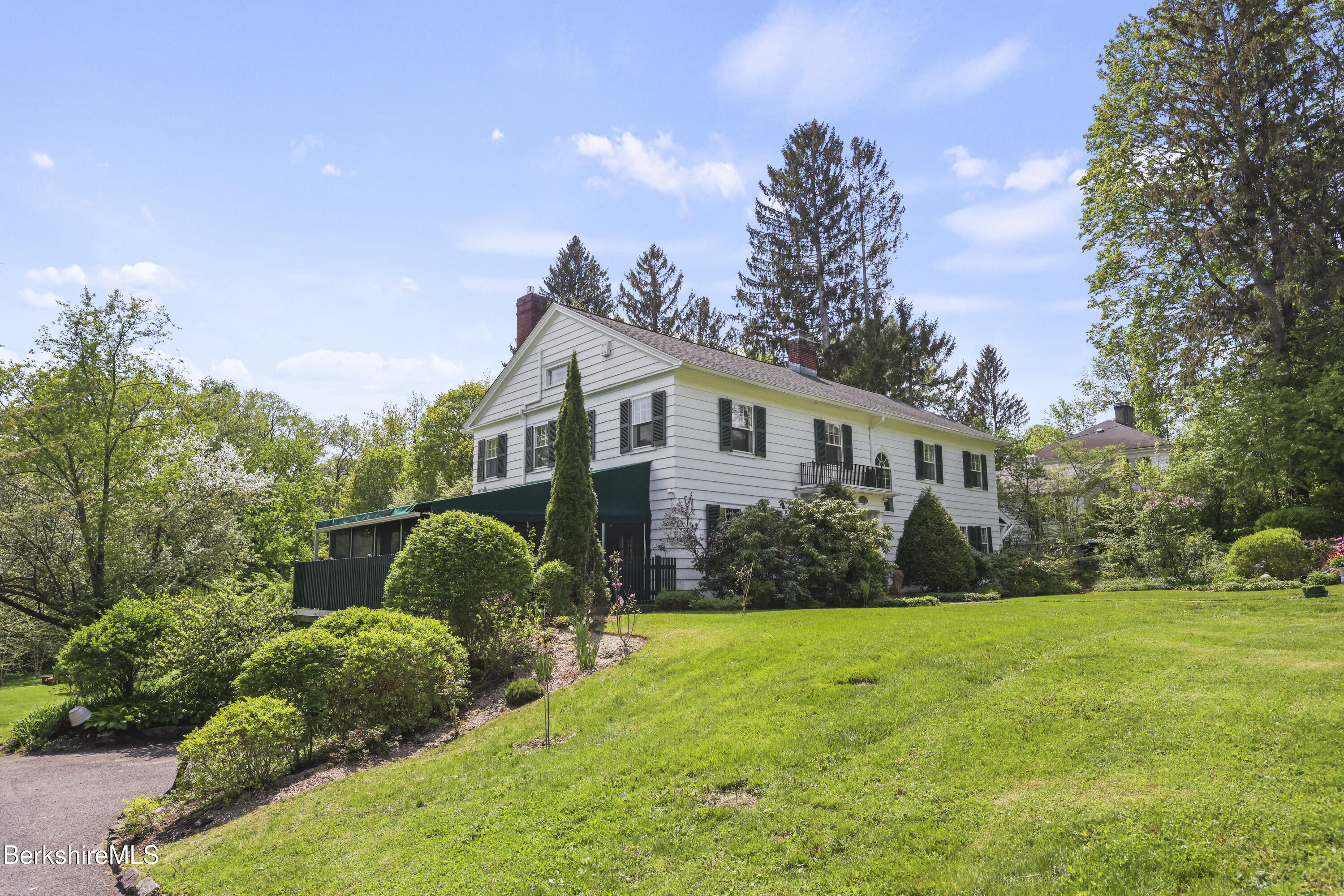 68 Colt Road Pittsfield, MA 01201 - Photo 4 of 49 Exterior Front