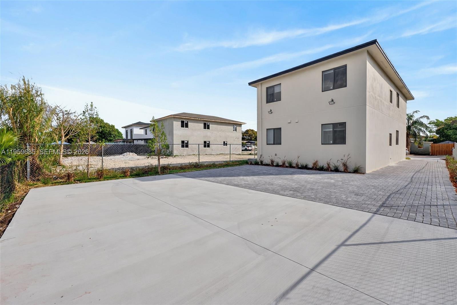 18316 Southwest 102nd Place Miami, FL 33157 - Photo 23 of 25