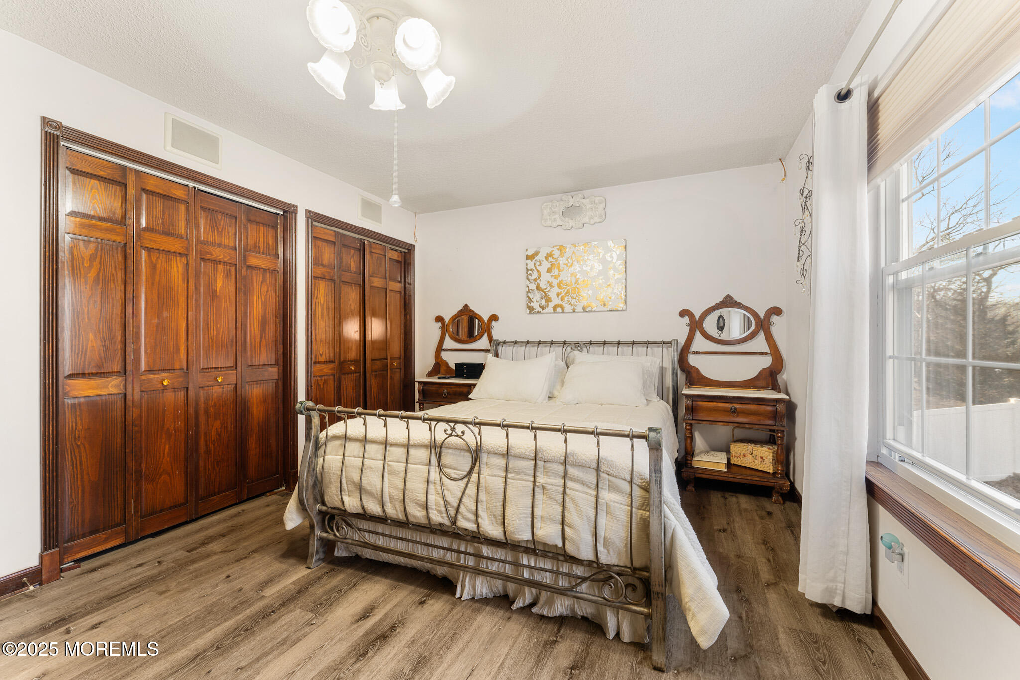 4 Yorkshire Drive Jackson, NJ 08527 - Photo 30 of 58 a bedroom with a bed and a window