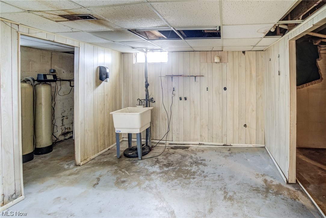 4576 Venus Road Uniontown, OH 44685 - Photo 15 of 23 Gallery Image 15