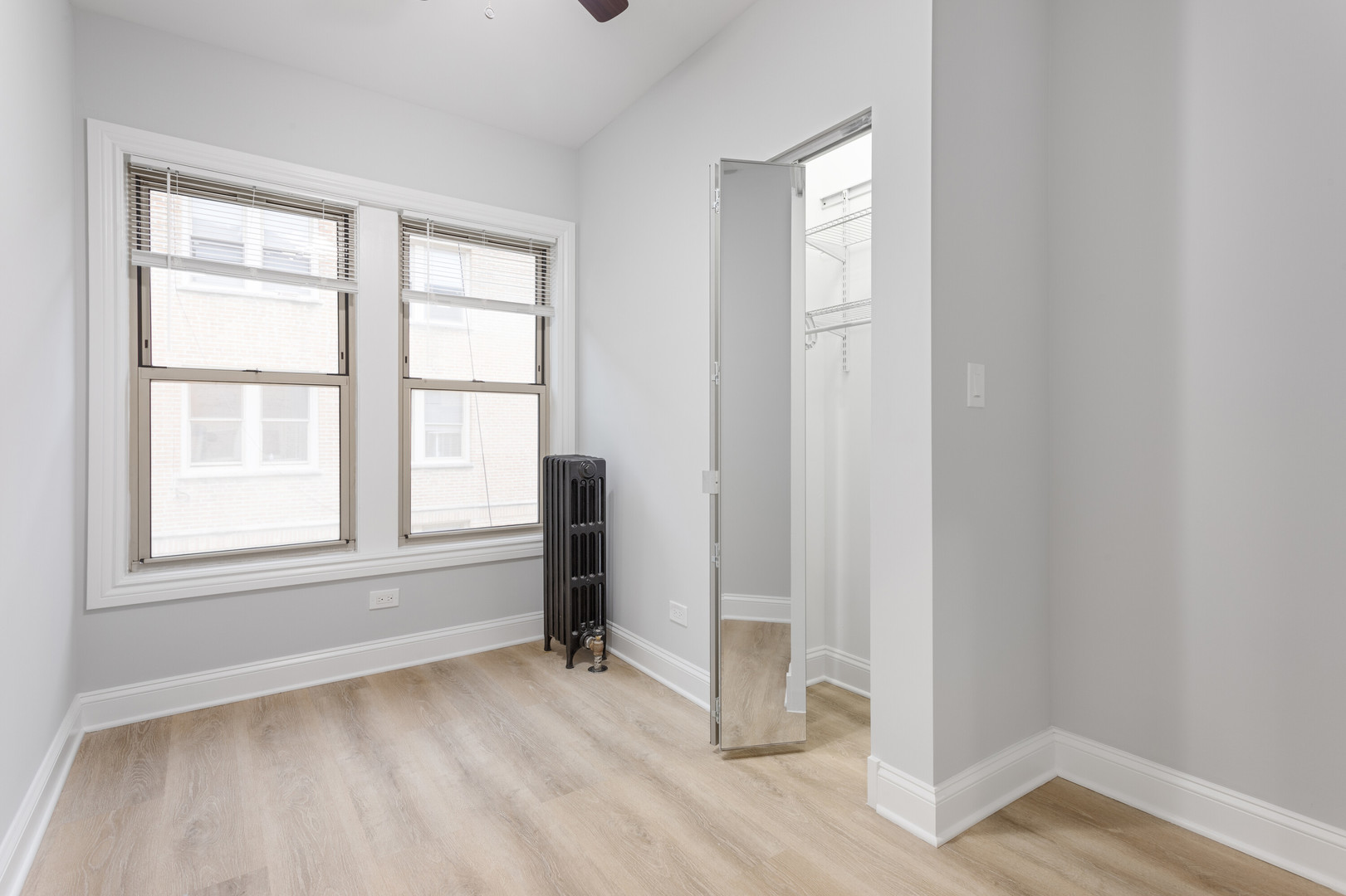 1635 West Chase Avenue, Unit 1M Chicago, IL 60626 - Photo 8 of 12