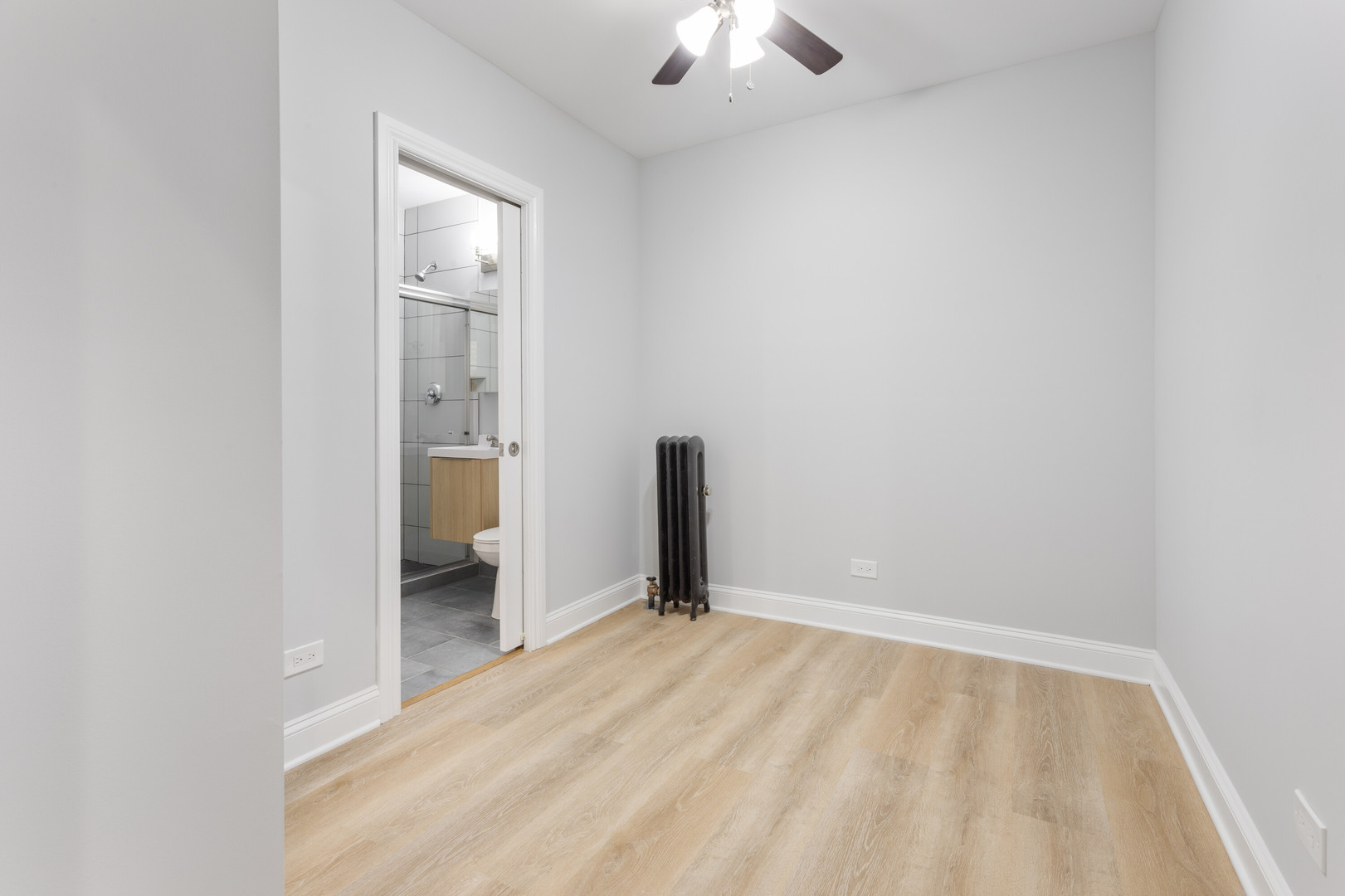 1635 West Chase Avenue, Unit 1M Chicago, IL 60626 - Photo 9 of 12