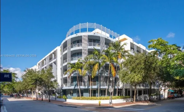 $4,300 | 3339 Virginia Street, Unit 127, Miami, FL 33133