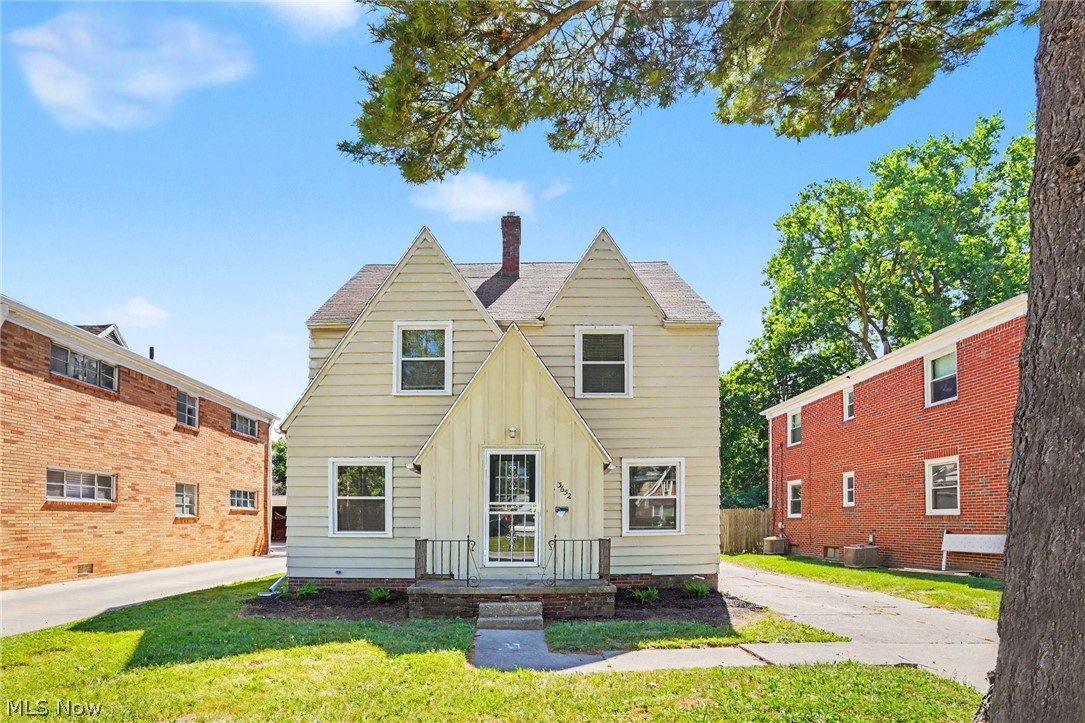 3652 Douglas Road Toledo, OH 43613 - Photo 1 of 12