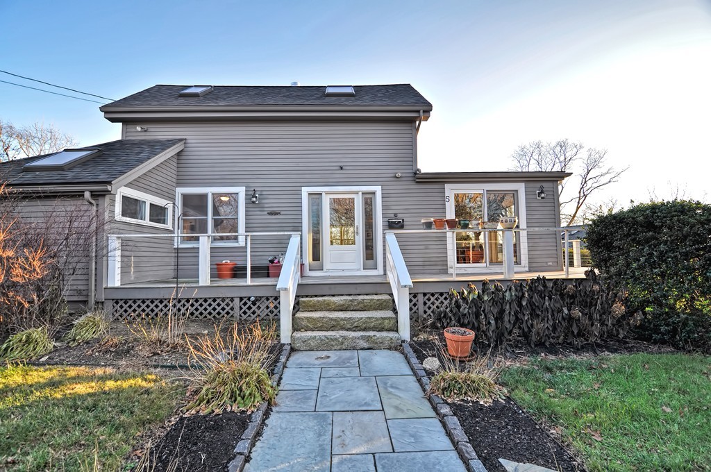 5 Bittersweet Road Gloucester, MA 01930 - Photo 1 of 30 Gallery Image 1