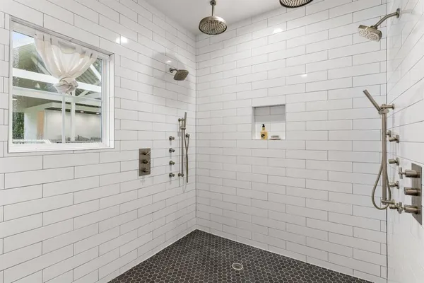 $1,499,000 | 15158 Farm To Market 916, Maypearl, TX 76064