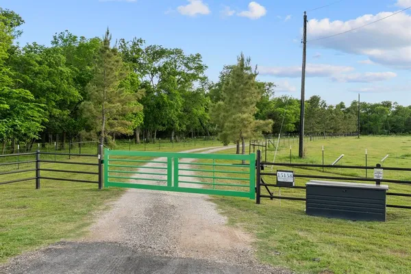 $1,499,000 | 15158 Farm To Market 916, Maypearl, TX 76064