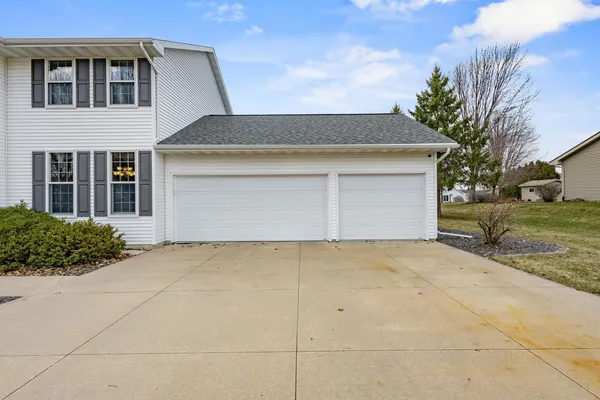 $489,900 | N1769 Ivy Lane, Greenville, WI 54942