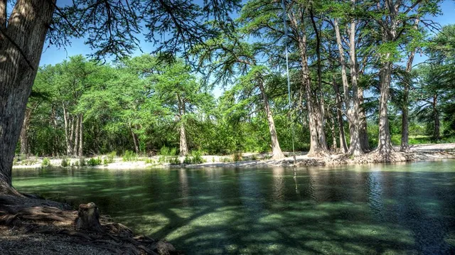 $549,000 | 153 West P Holmes, Leakey, TX 78873