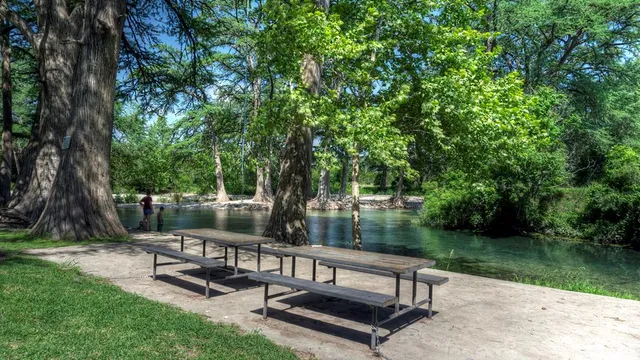 $549,000 | 153 West P Holmes, Leakey, TX 78873