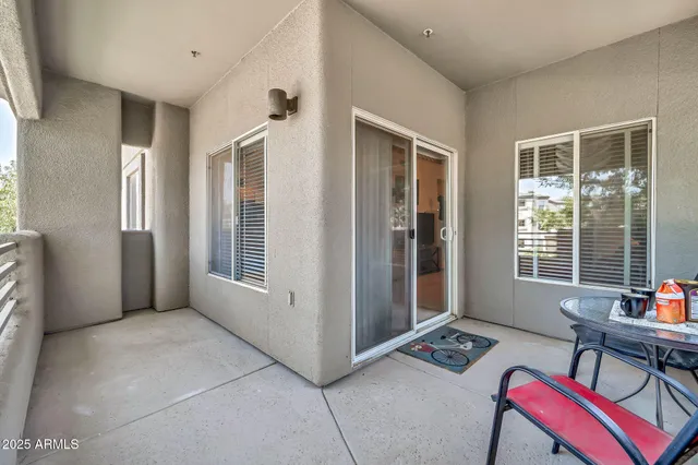 $345,000 | 7401 West Arrowhead Club Drive, Unit 2067, Glendale, AZ 85308