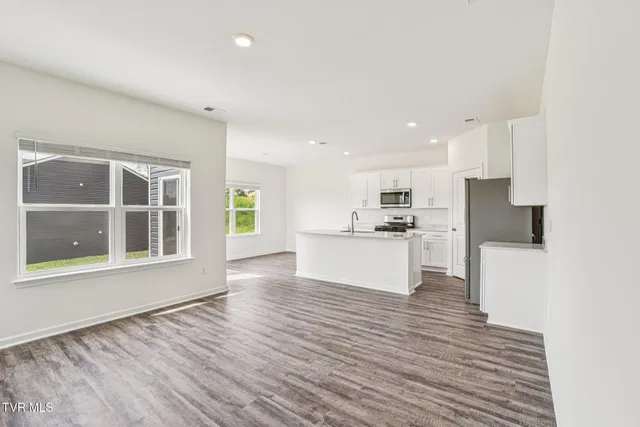 $326,005 | 119 Mint Court, Bluff City, TN 37618