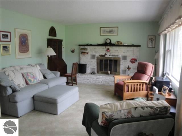 6988 Squaw Lake Road Kalkaska, MI 49646 - Photo 4 of 23 1781956-3.JPG