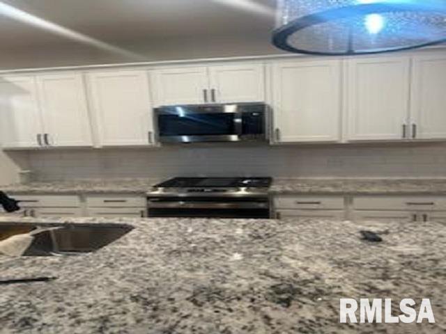 4604 Lasalle Court Springfield, IL 62711 - Photo 2 of 12