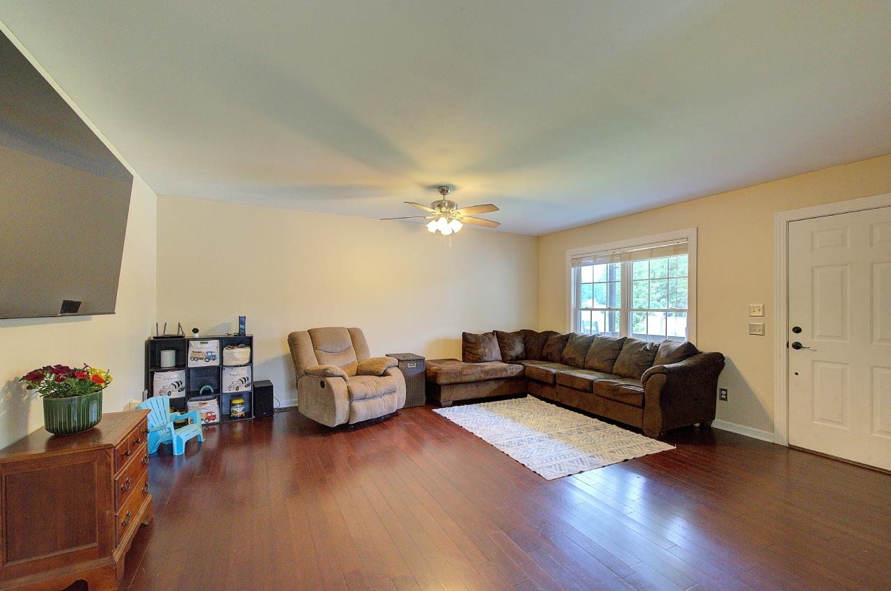 517 Signal Hill Lane Inman, SC 29349 - Photo 4 of 44