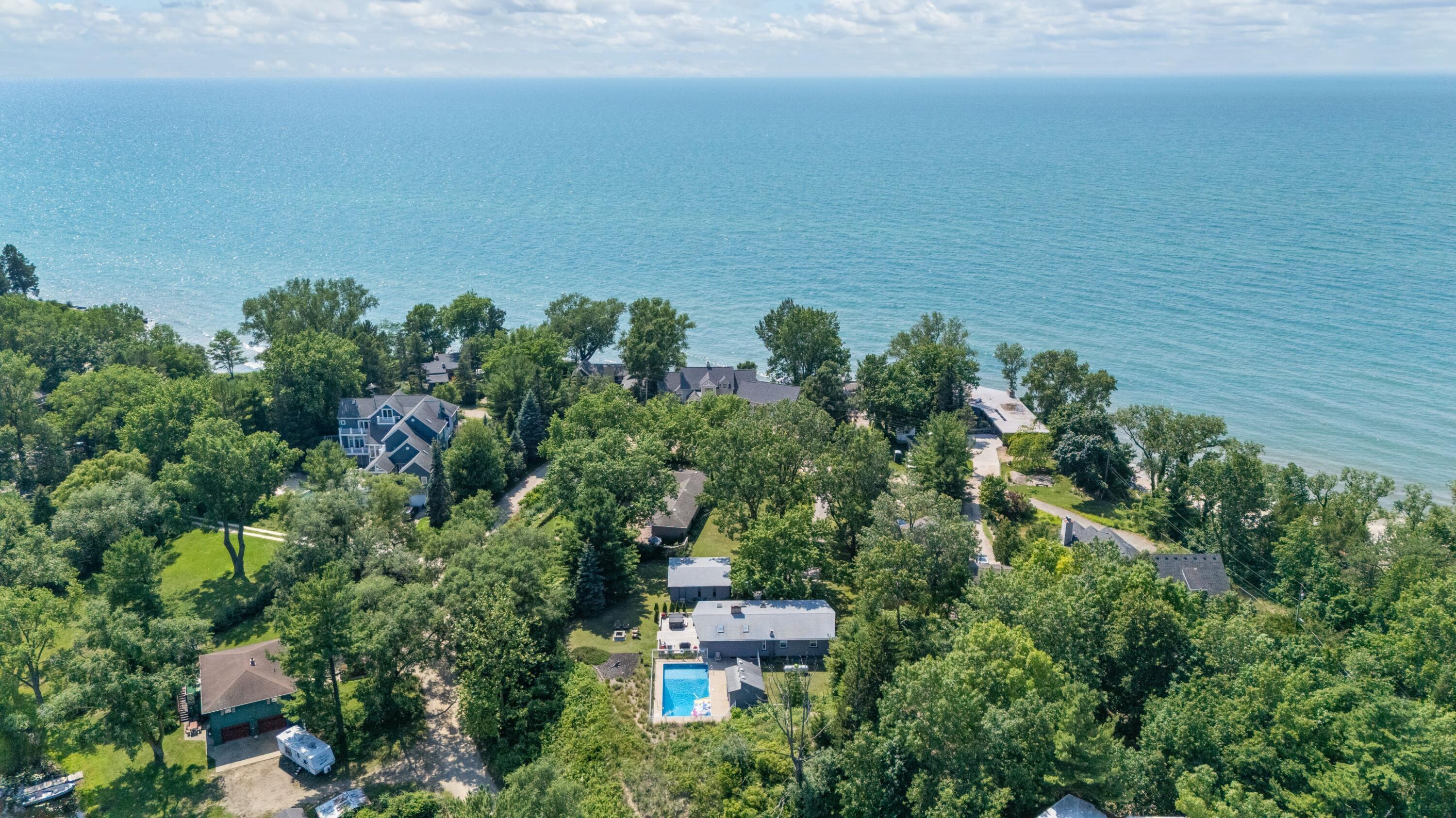 5501 Sunset Path Stevensville, MI 49127 - Photo 58 of 87 13DJI_20260707041629_0027_D