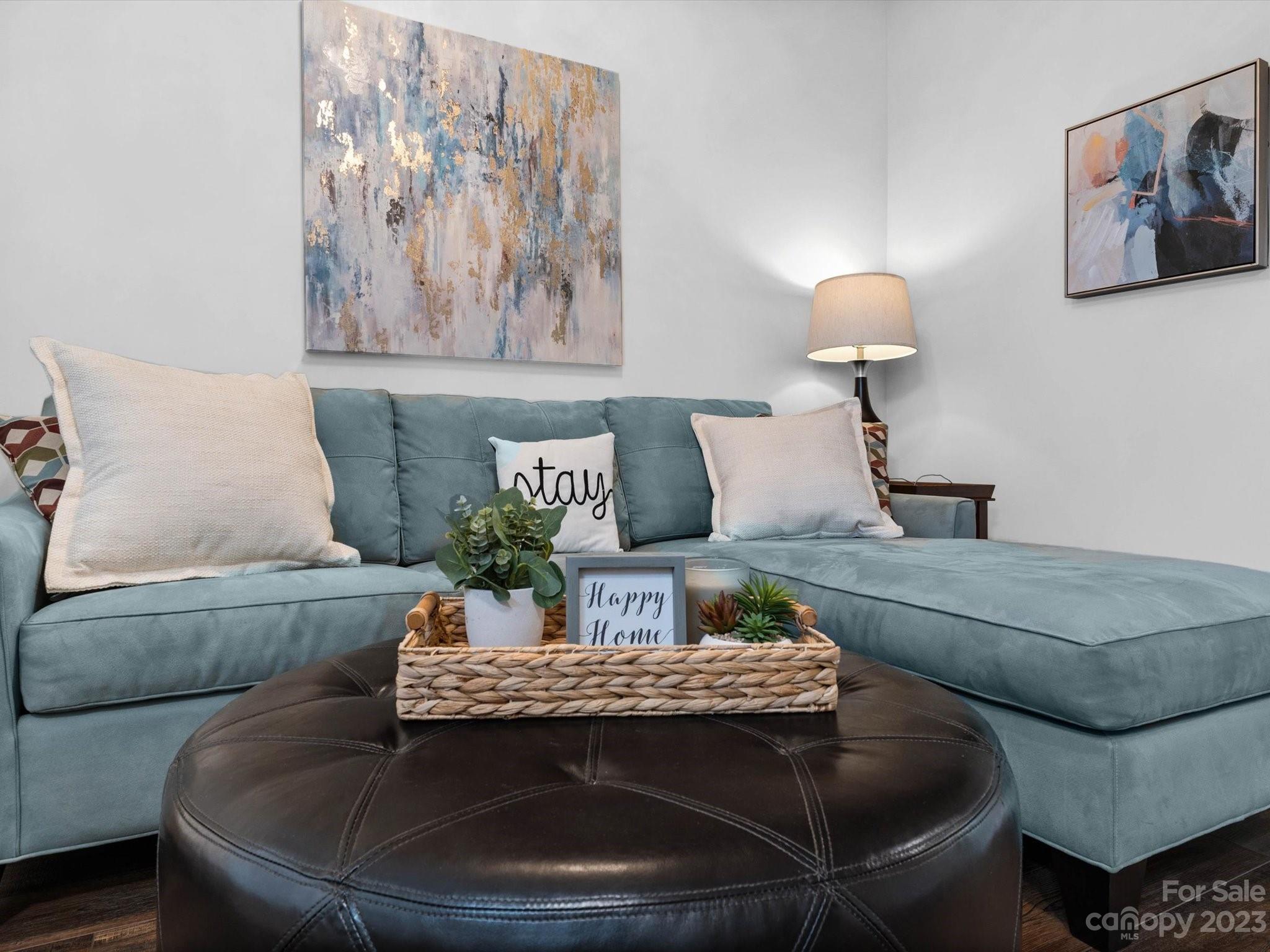 7902 Mariners Pointe Circle Denver, NC 28037 - Photo 7 of 42 a living room with furniture and a couch