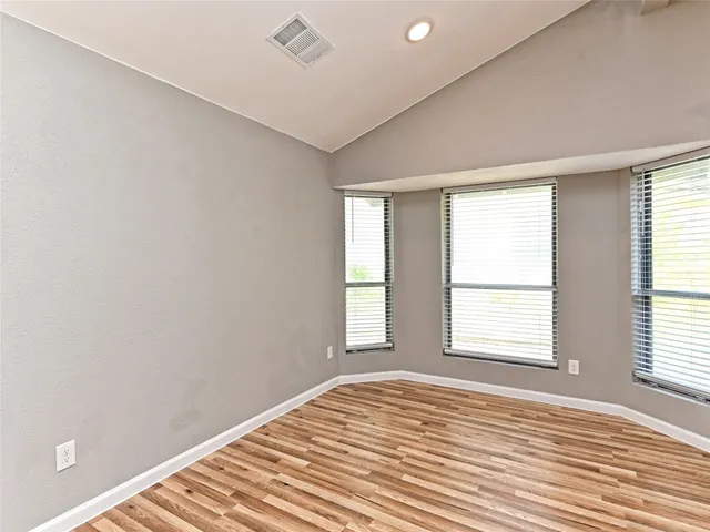 $2,500 | 4004 Jaffna Cove, Austin, TX 78749