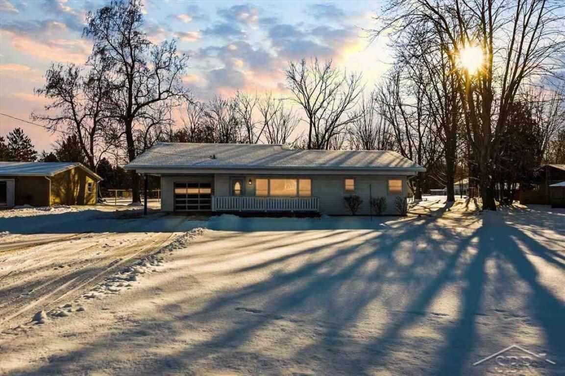 21815 Gratiot Road Merrill, MI 48637 - Photo 3 of 43